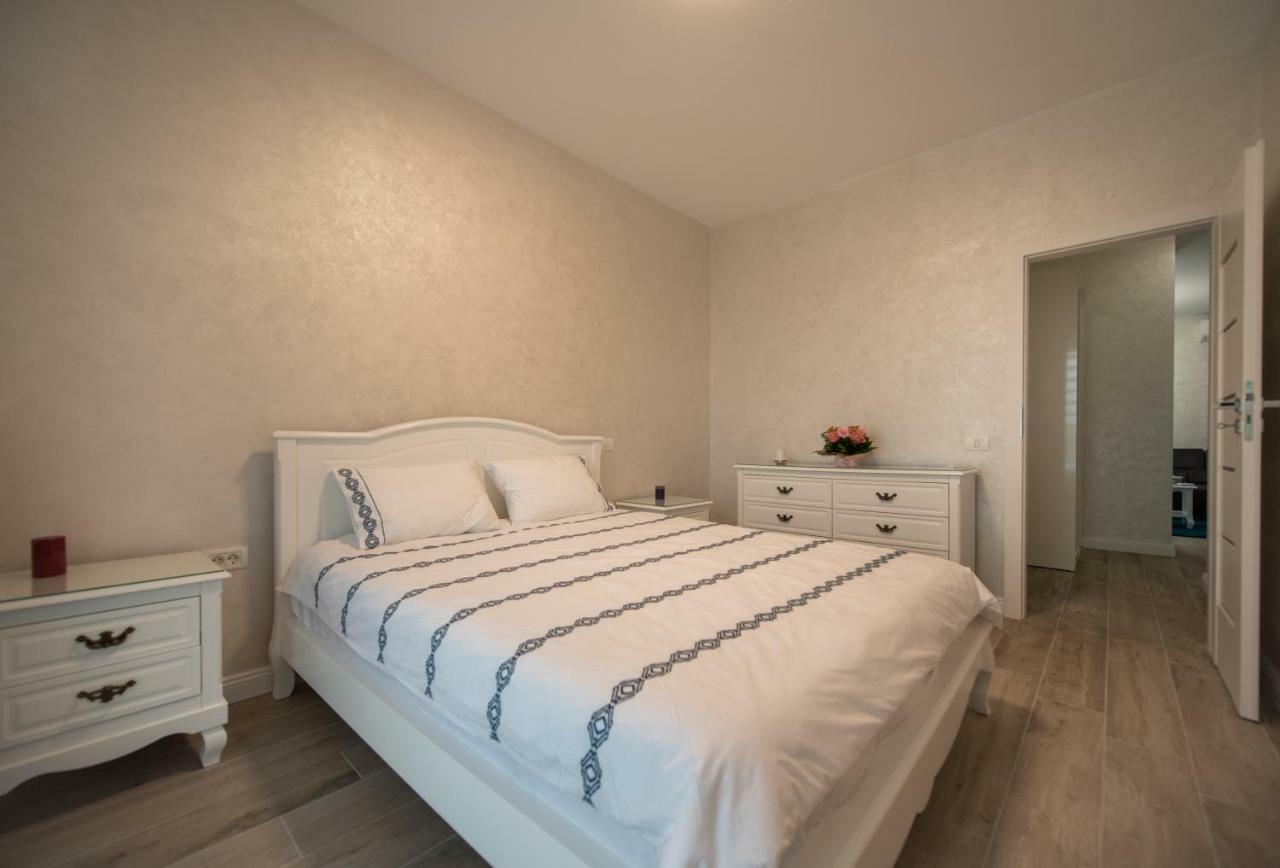 Luxury Apartment By The Sea Mamaia Ngoại thất bức ảnh